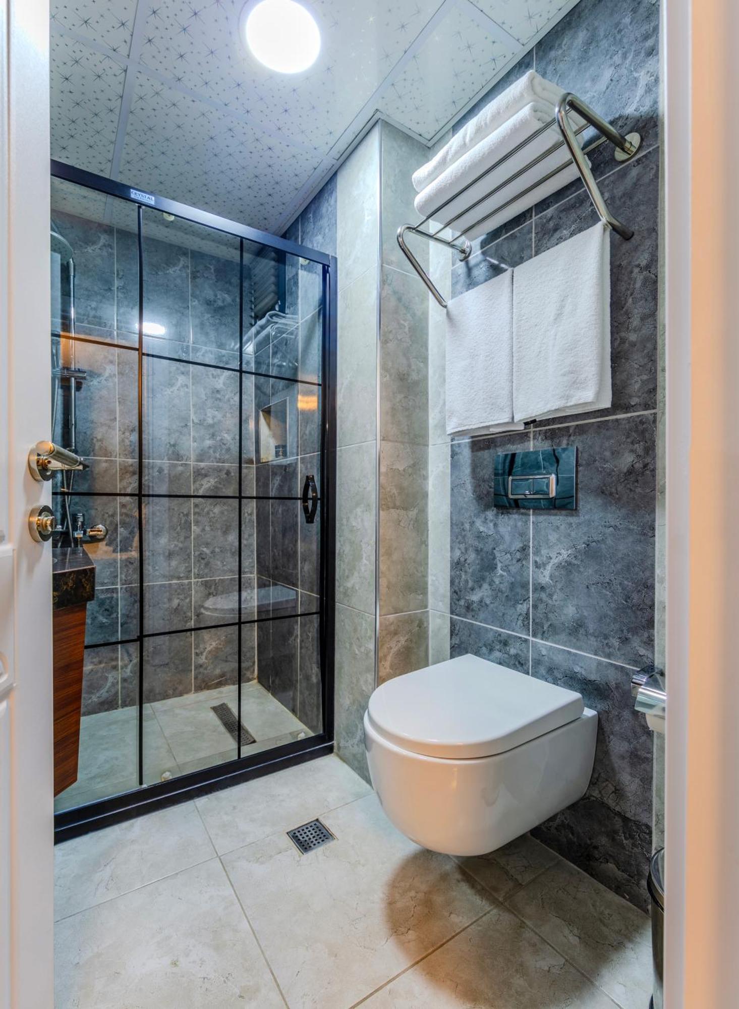 Med Life Hotel Istanbul Airport Arnavutkoy ภายนอก รูปภาพ